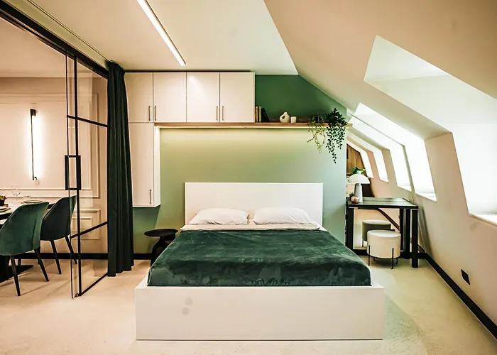 Апартамент The Loft - Parking - Washer&dryer - Port View - Balcony Бургас