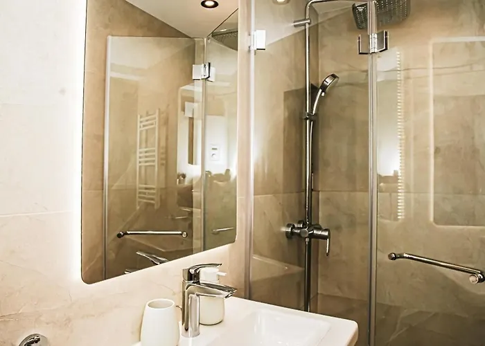 Апартамент The Loft - Parking - Washer&dryer - Port View - Balcony *