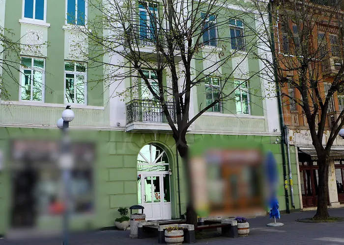 The Loft - Parking - Washer&dryer - Port View - Balcony Апартамент