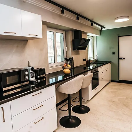 The Loft - Parking - Washer&dryer - Port View - Balcony * Burgasz